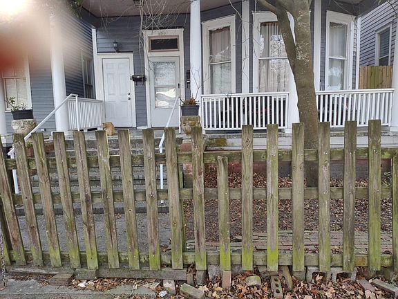 2nd image of 306 W 34th Str Savannah Grn #B