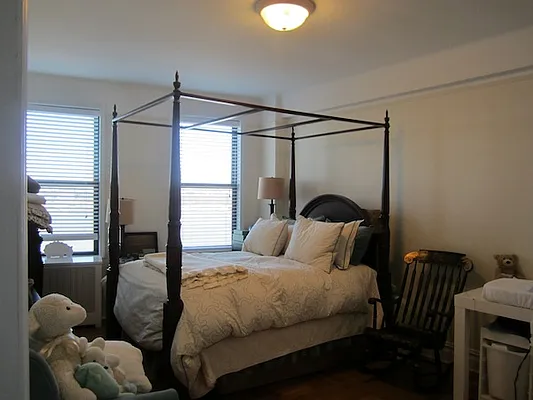 Rented by Stonecrest Realty | media 11