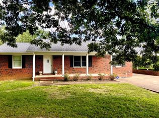 360 Post Oak Rd, Camden, TN 38320