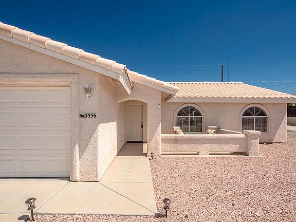 3rd image of 3936 Chemehuevi Blvd