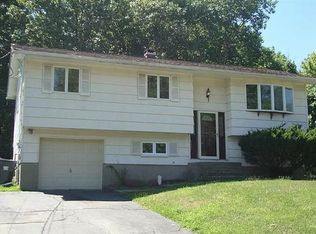 50 Fort Worth Pl, Monroe, NY 10950