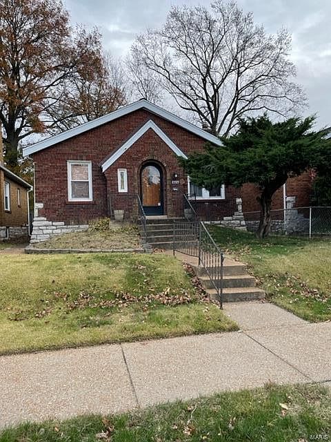 1st image of 4616 S 38th St