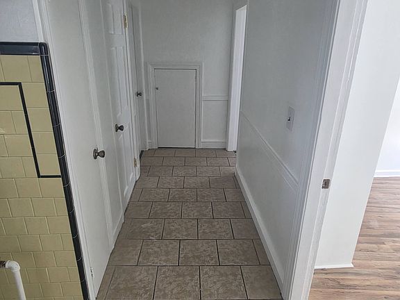 4th image of 9 Magdalene St APT 1