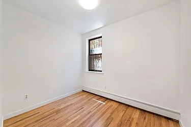 Rented by Space Marketing Shop