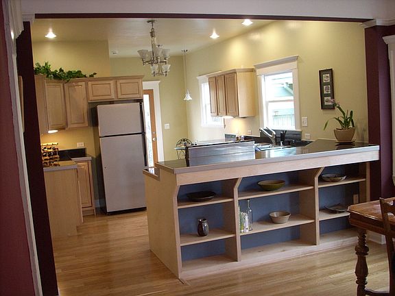 Kitchen & Dining Room upstairs
