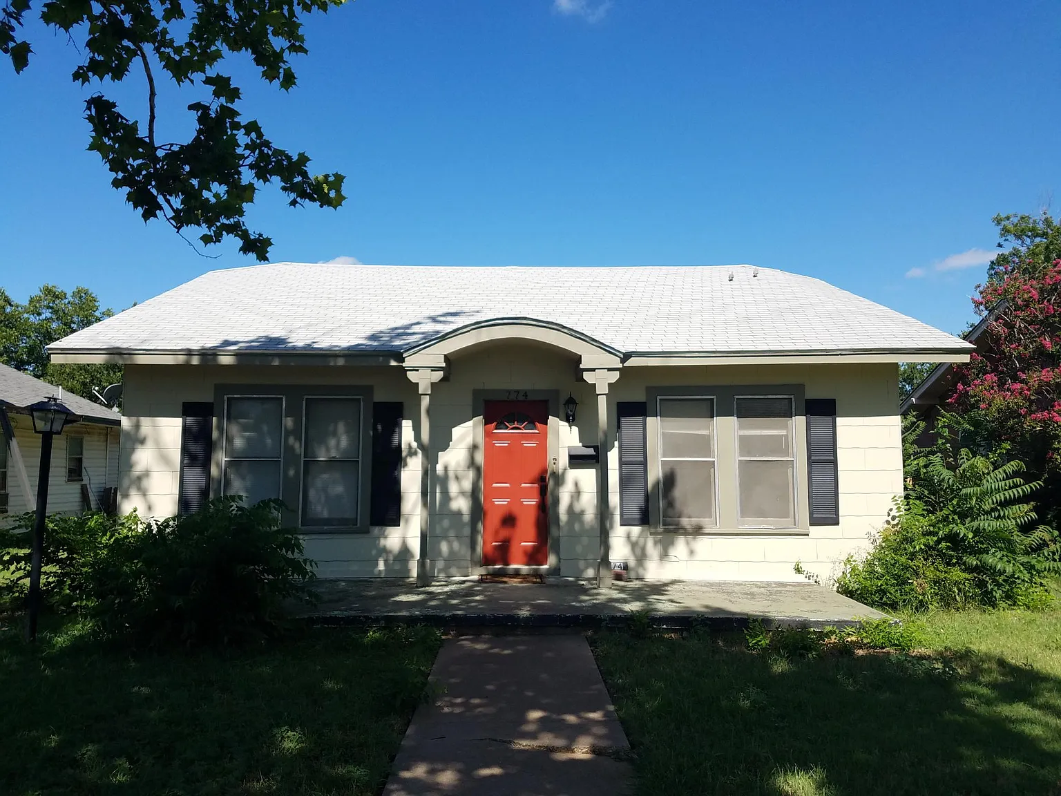 2 bed, 930 sqft, $1,400 — Photo 1