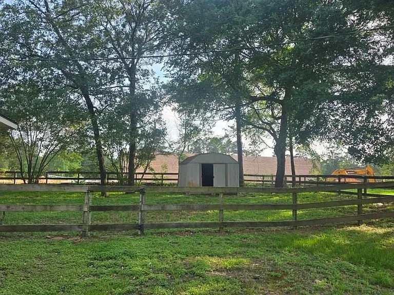 25401 Hunting Trl — Photo 44