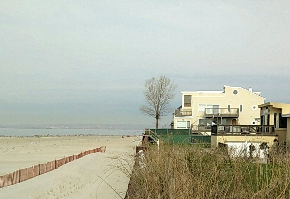 2nd image of 4343 Beach 43 St