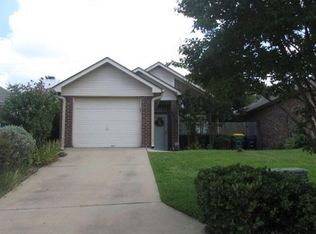 2012 Lee Dr, Denton, TX 76209