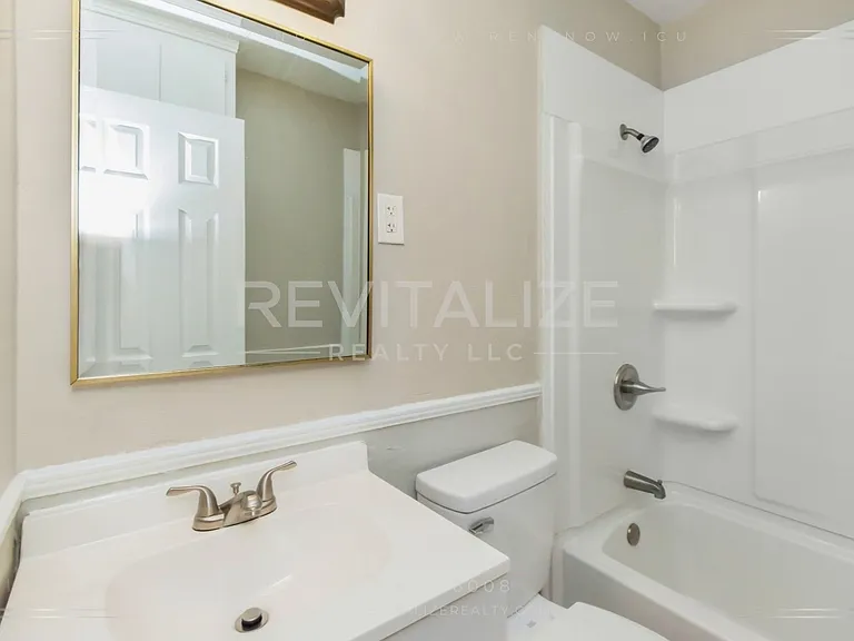 1165 Barker Dr W — Photo 15