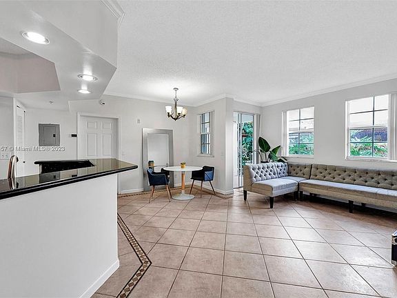 4th image of 3105 NE 184th St APT 7103