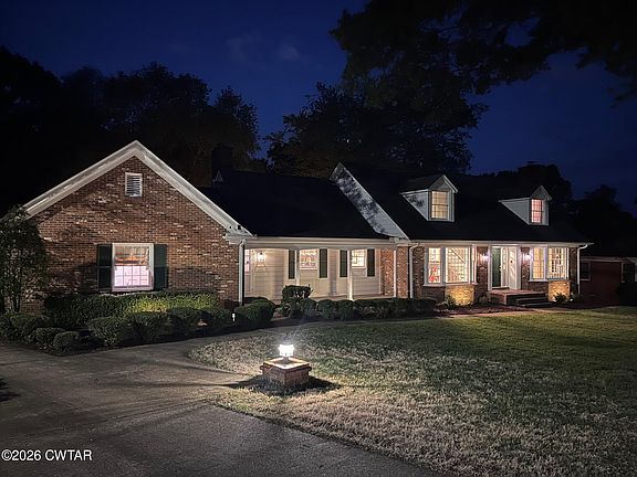 3rd image of 358 Edenwood Dr