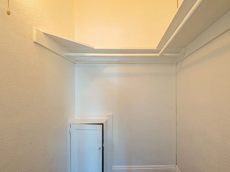 1059 S. Manhattan Pl — Photo 9