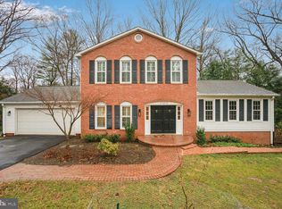 10210 Tamarack Dr, Vienna, VA 22182