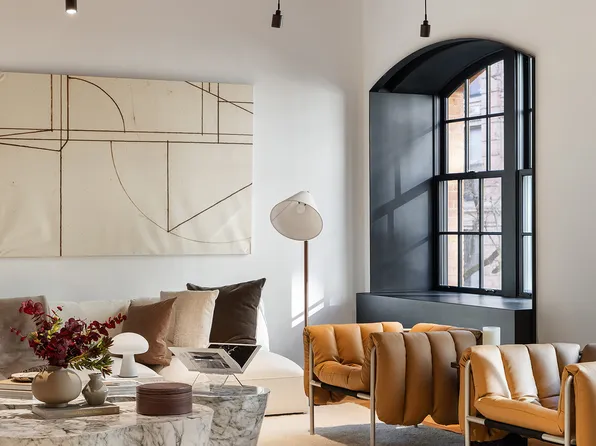 36 Bleecker Street 3D image 18 of 19
