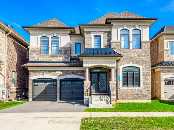 62 Merlin St, Oakville, ON L6H 0Z4