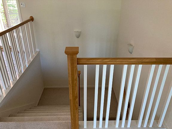 5th image of 708 Highland Dr