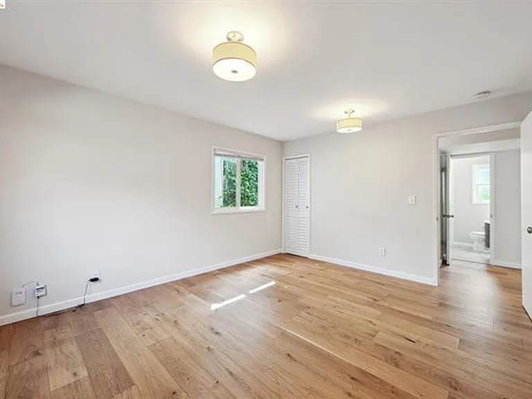 2222 Haste St — Photo 27