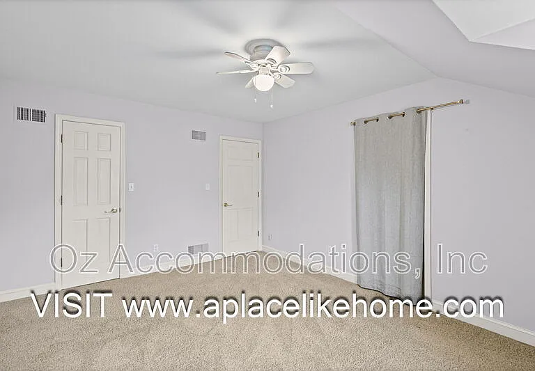 4300 W 111th Ter — Photo 30