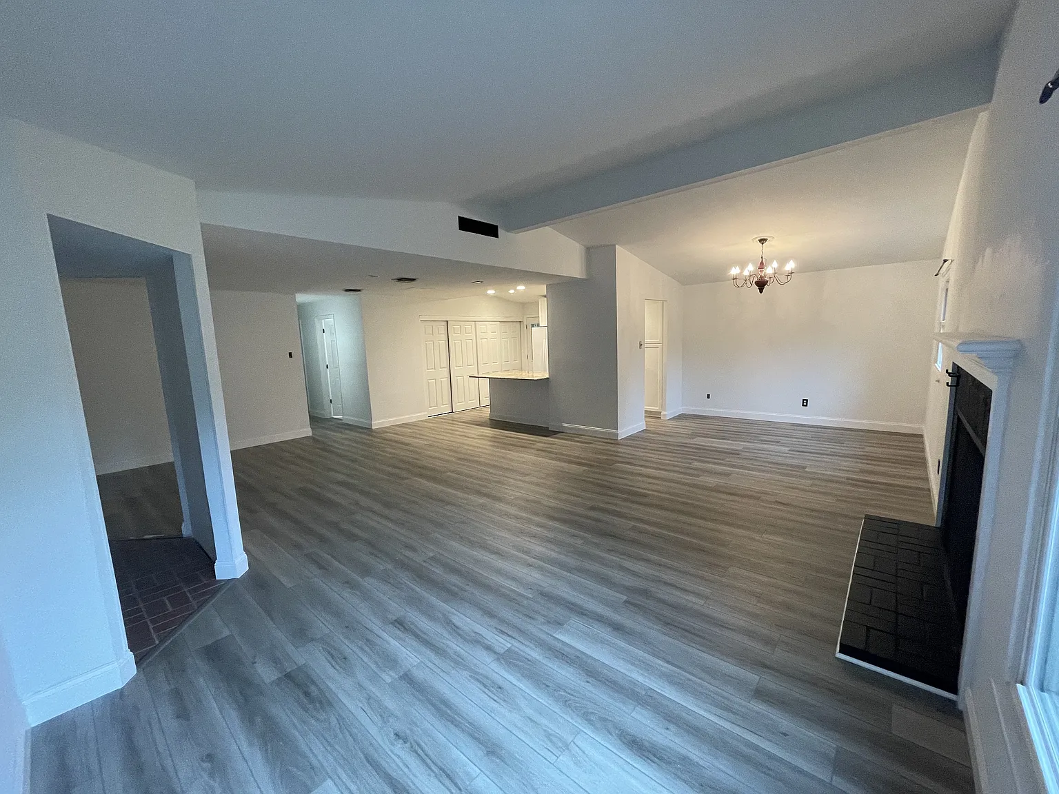 3 bed, 1917 sqft, $3,000 — Photo 4