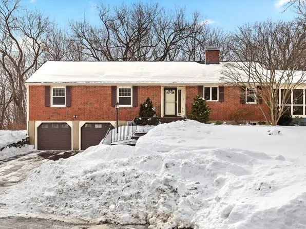 11 Menotomy Rocks Dr, Arlington, MA 02476