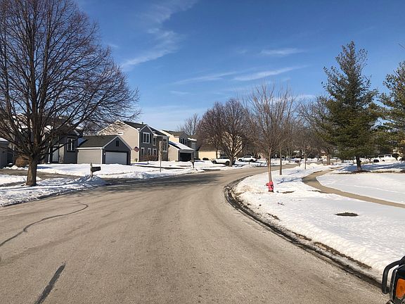 4th image of 240 Westridge Blvd