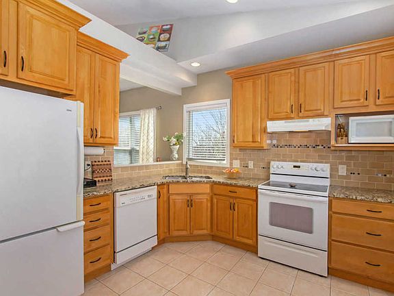 2nd image of 7031 Glencreek Dr SE