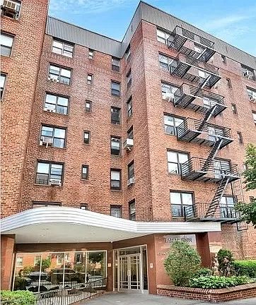 2nd image of 63-84 Saunders St #1-D