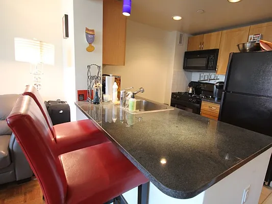 Rented by Sotheby's International Realty | media 39