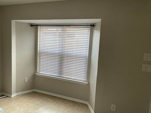 5th image of 2339 Oxford Pl