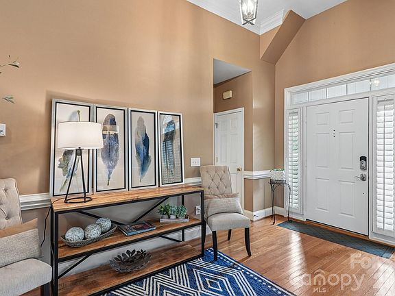 5th image of 8576 Cabot Ct