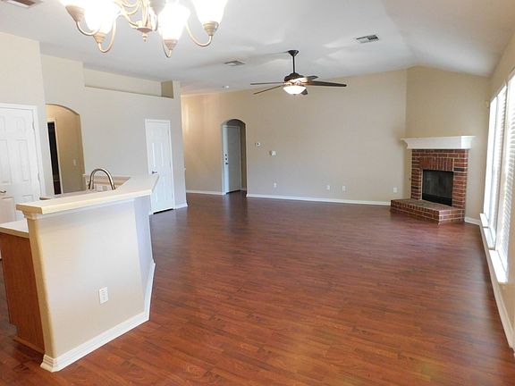 2nd image of 16400 Lone Wolf Dr