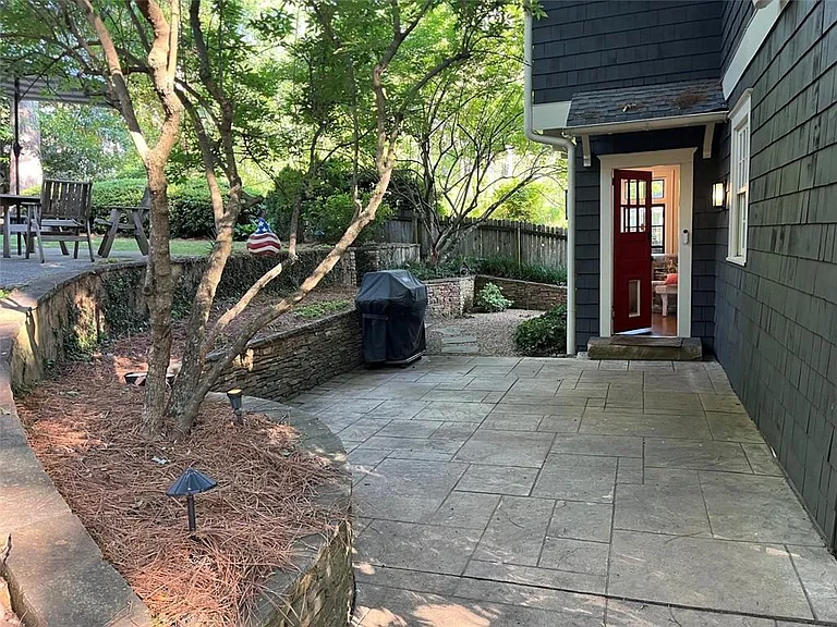 124 Coventry Rd — Photo 14