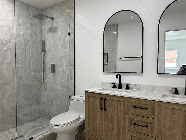 4611 W McElroy Ave — Photo 7
