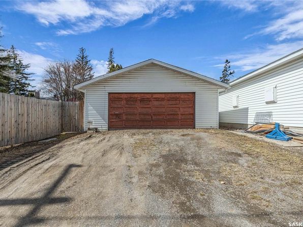 1251 ELLIOTT STREET, Regina, SK S4N 3G2