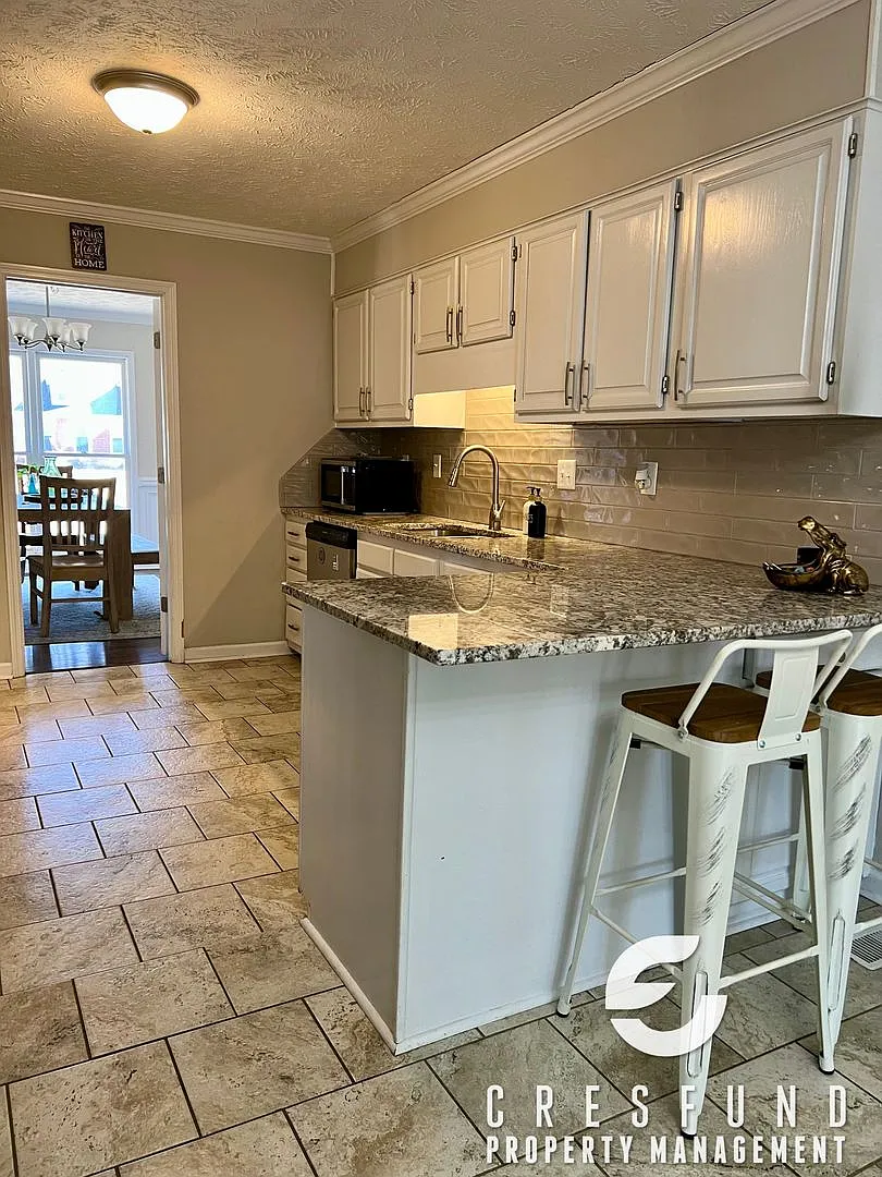 Military Special: 2 Weeks Free Bright, Easyliving Home You'Ll Love - Ready For Your Move In Today! — Photo 4