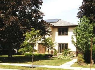 2106 Walters Ave, Northbrook, IL