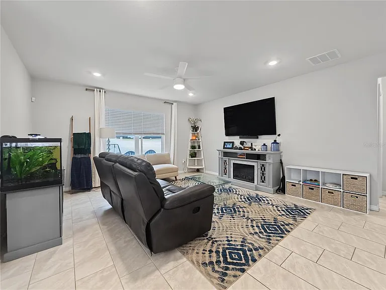 1067 Michelangelo Ln — Photo 14