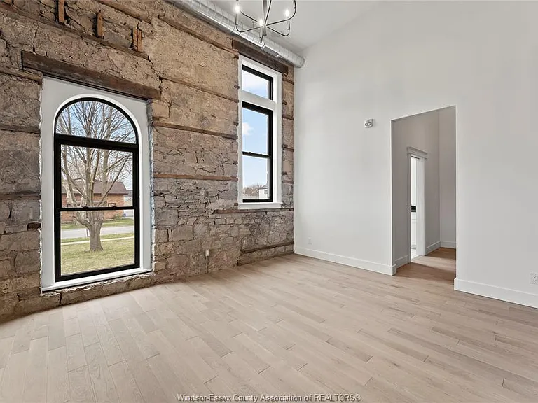247 Brock St #201 — Photo 22