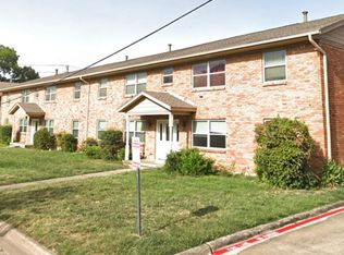 2266 W Oak St #12, Denton, TX 76201