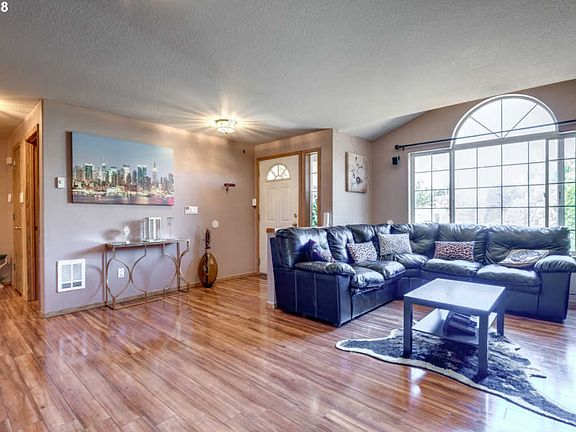 3rd image of 5103 NE 143rd Ct