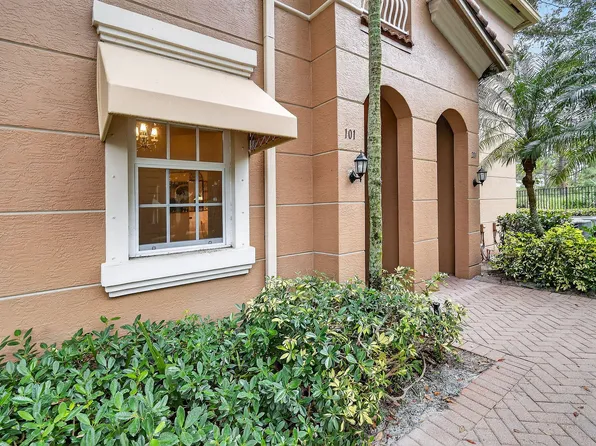 4891 Bonsai Circle #101, Palm Beach Gardens, FL 33418