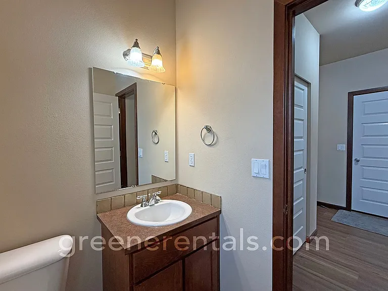 611 H St SW — Photo 18