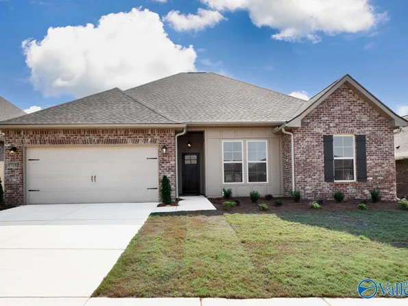 17752 Cabernet St, Athens, AL 35613