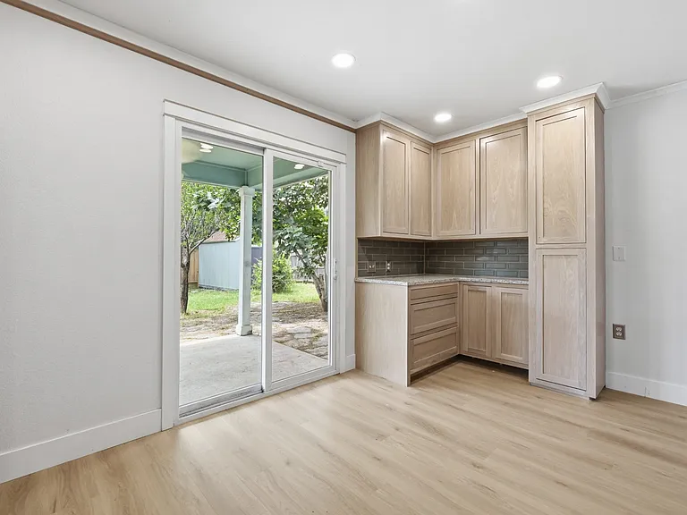 1621 Coriander Dr — Photo 13