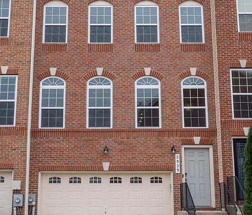 2nd image of 2939 Sedgemore Pl