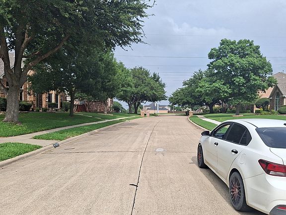 4th image of 4309 Oak Knoll Dr