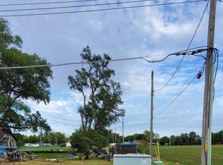 3032 N 5th St, Carter Lake, IA 51510