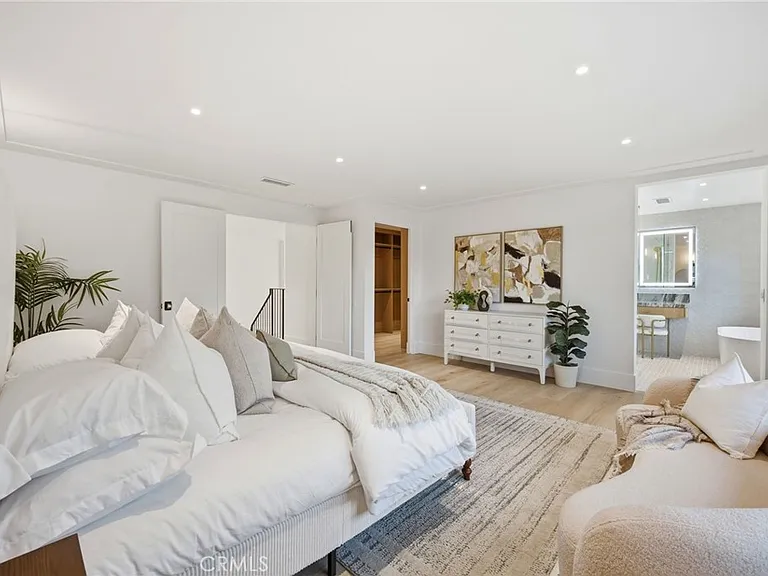 6 Monterey Cir — Photo 42