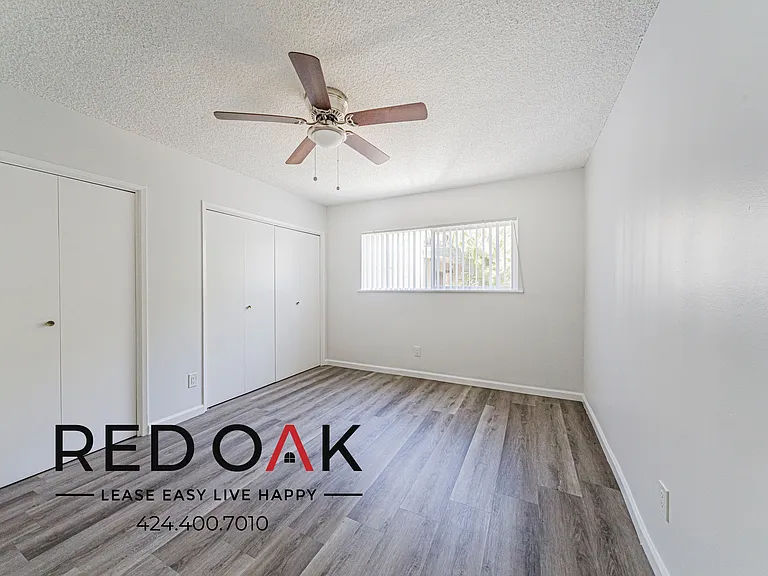 7502 Canby Ave #1 — Photo 12